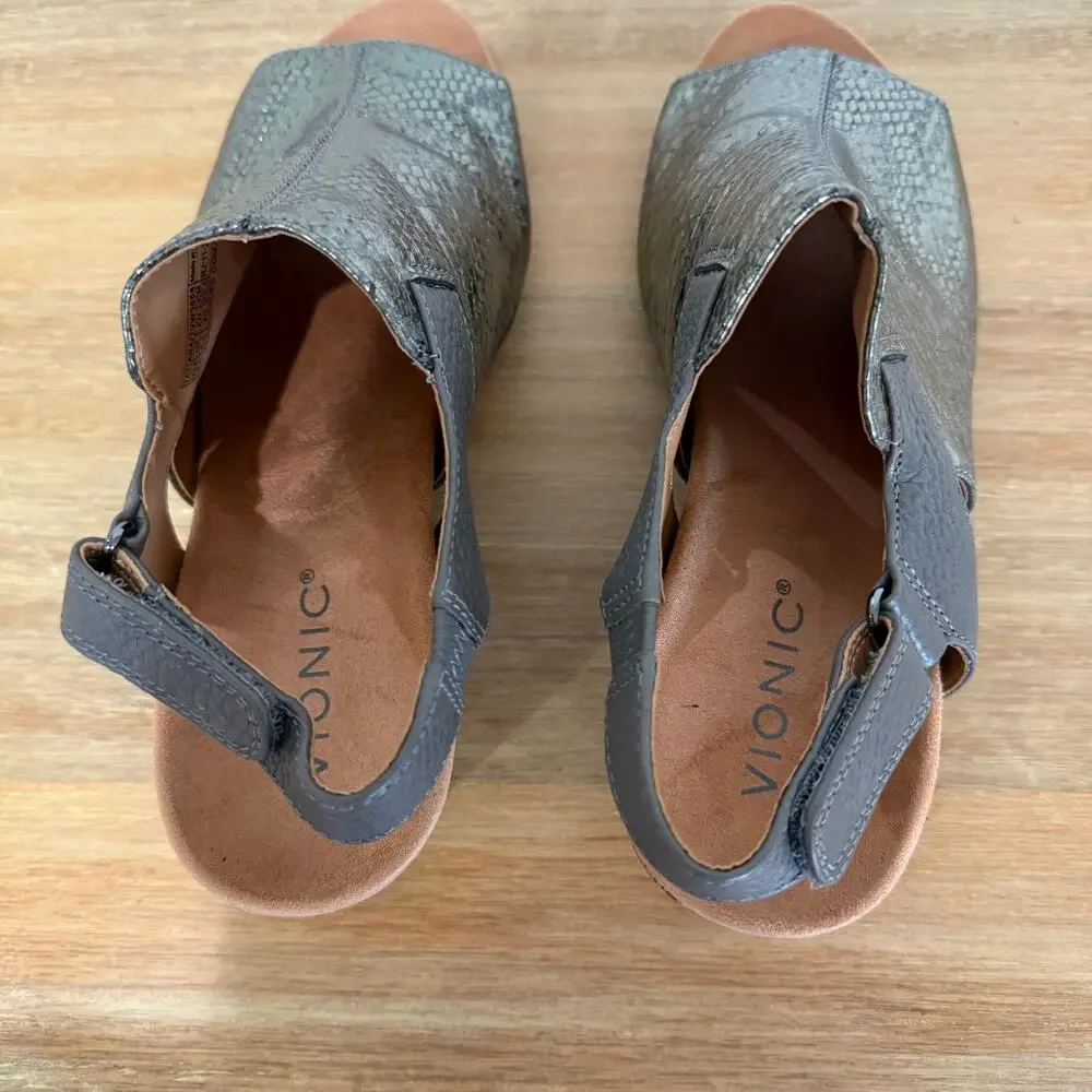 Vionic Tatiana Adjustable Peep Toe Wedge Metallic Snake Embossed Size 8.5 - Picture 11 of 13